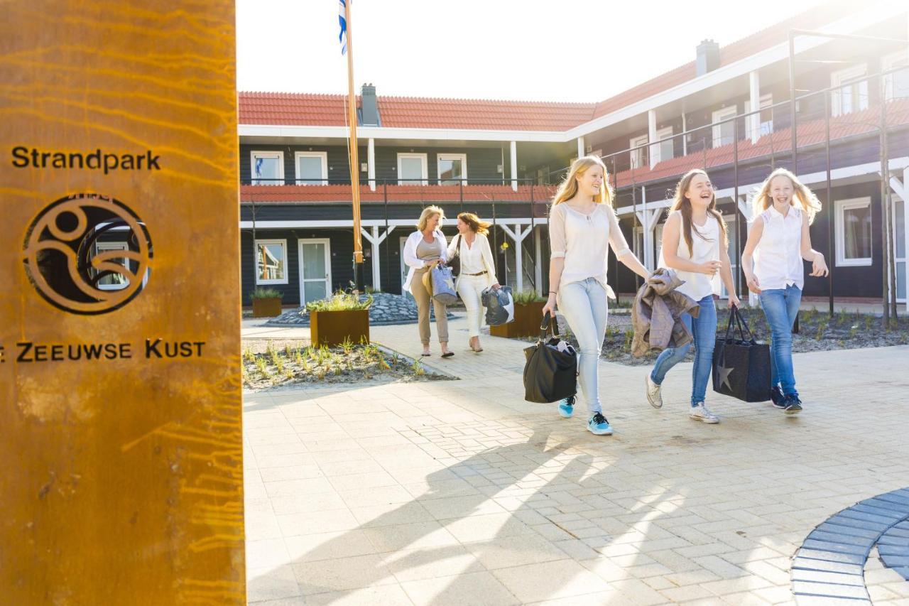 Hotel De Zeeuwse Kust Renesse Bagian luar foto